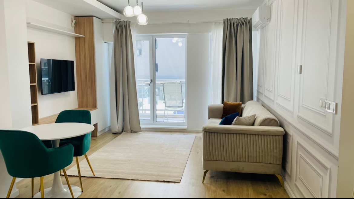 Living room, second angle